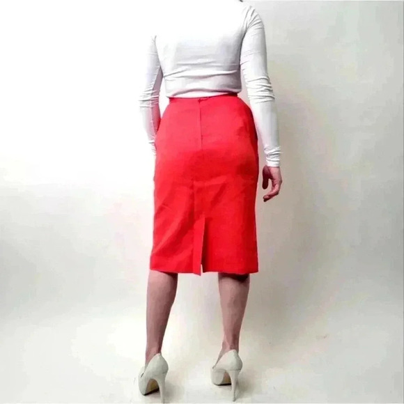 Vintage 1960s Mod Salmon Pink Pencil Skirt - 8 - Picture 4 of 10